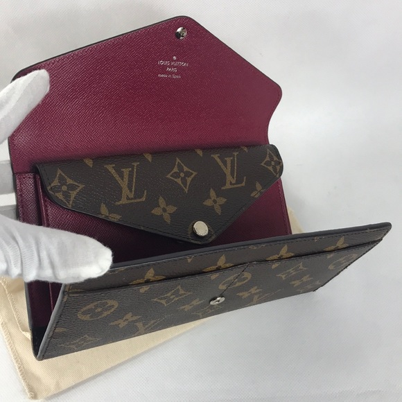 💄Gorgeous💄Louis Vuitton epi wallet - Picture 11 of 15